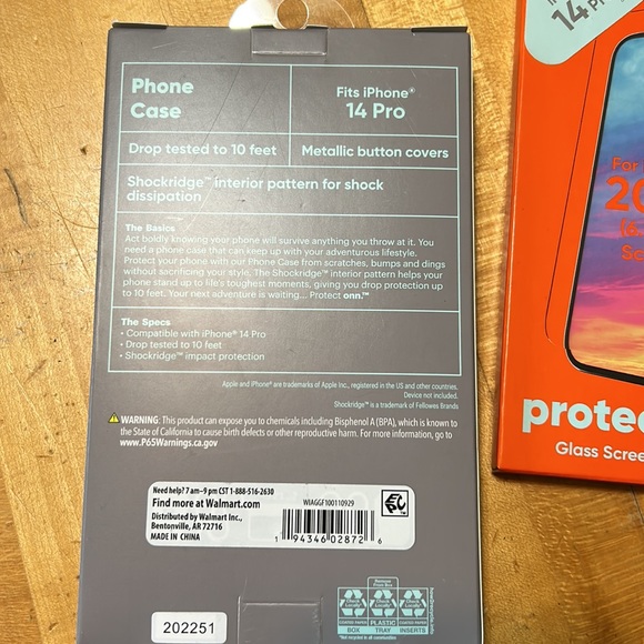 14 pro case and (2) screen protectors, NIB - Picture 2 of 7